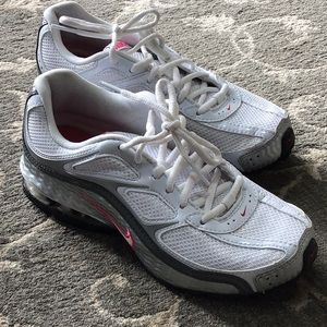 Nike Womens sneakers